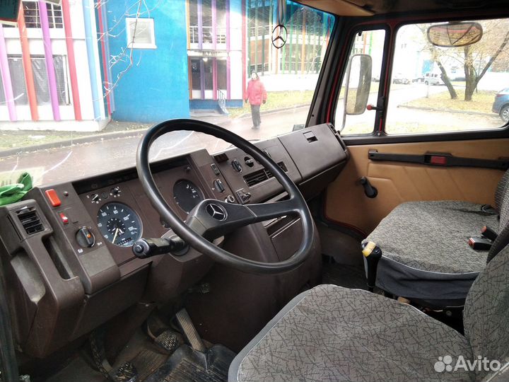 Mercedes-Benz 814D, 1990