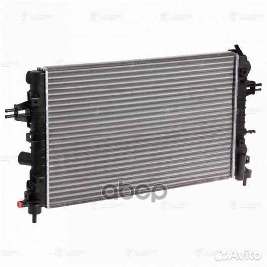 Радиатор двигателя LRc2166 luzar