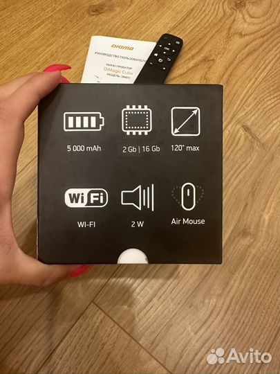 Мини-проектор Digma Cube