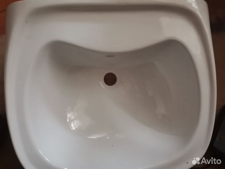 Раковина в ванную бу