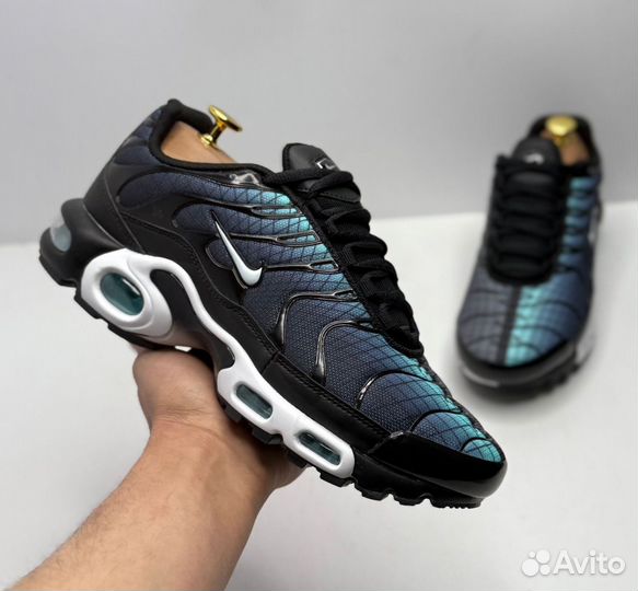 Кроссовки Nike Air Max Tn Plus