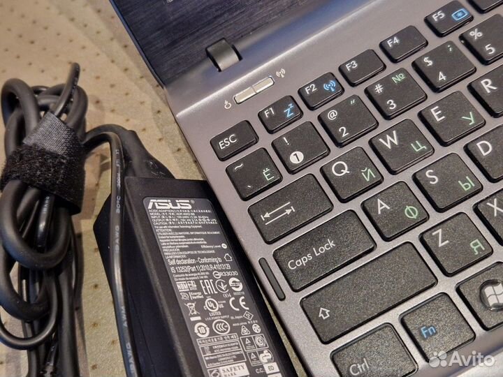 Ноутбук Asus