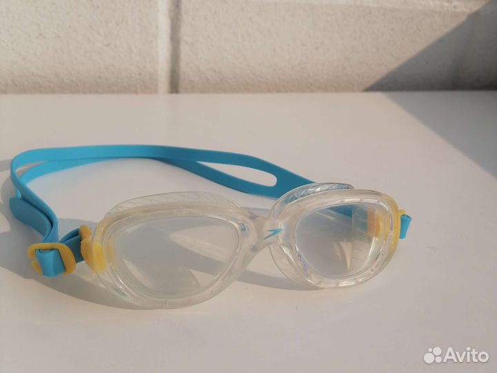 Очки для спортивного плавания Arena, Speedo