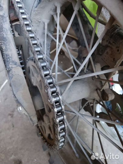 Питбайк,мотард,кросач,эндуро Цепь 428; приводная