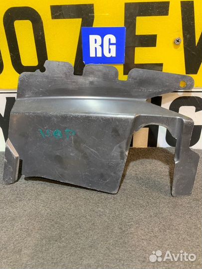 Дефлектор радиатора Ford Focus 2