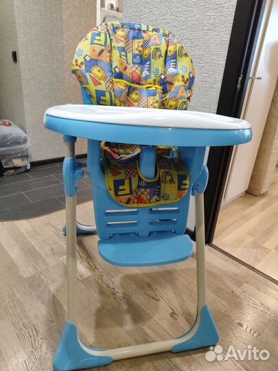 Детский стульчик для кормления