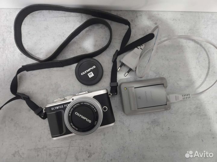 Фотоаппарат Olympus PEN E-PL9