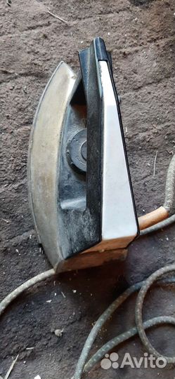 Утюг старинный