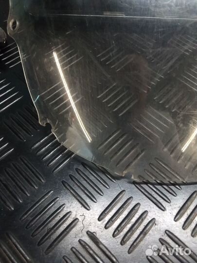 Стекло ветровое Kawasaki zzr 400-2