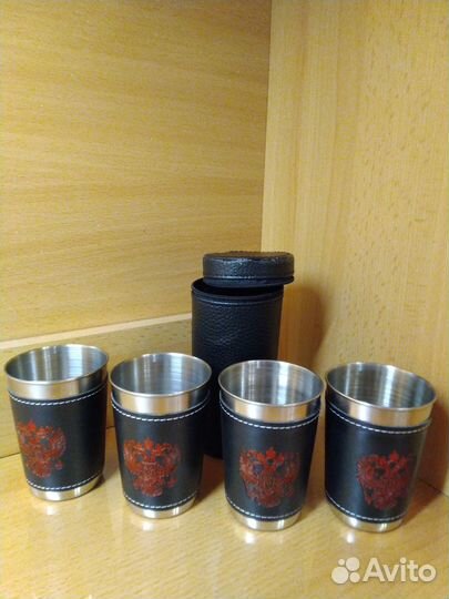 Подарочный набор штоф+стопки,стопки в чехле(нов.)