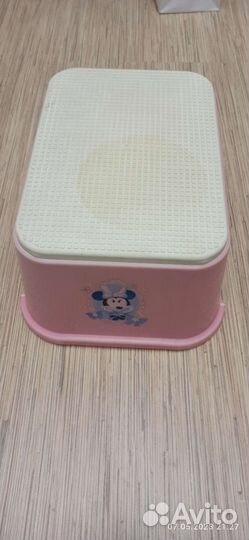 Подставка, табуретка