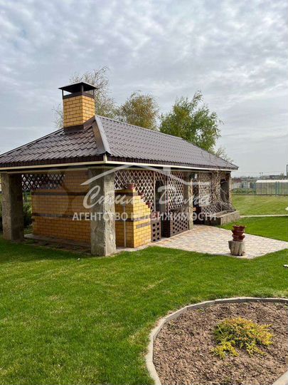 Коттедж 347 м² на участке 45 сот.