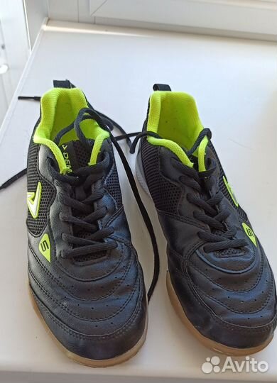 Бутсы футзалки 37