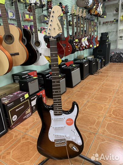 Fender squier affinity stratocaster электрогитара