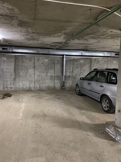 Машиноместо, 15 м²