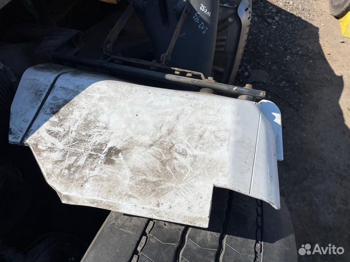 Подкрылок передний левый iveco Stralis 3 2013