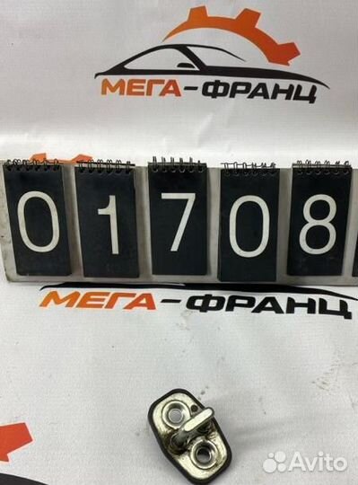 Петля замка двери Citroen C4 седан(B7) NFU