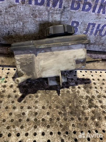 Бачок гур Ford Mondeo 3