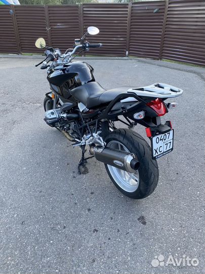 BMW R1200R