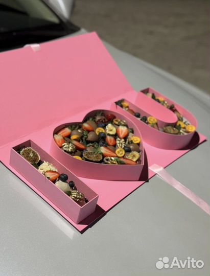 Фрукты в шоколаде