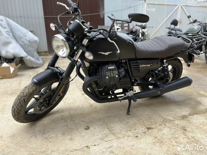 Moto Guzzi V7 III stone 2018 5200 км