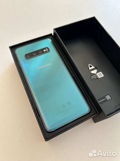 Samsung Galaxy S10, 8/128 ГБ