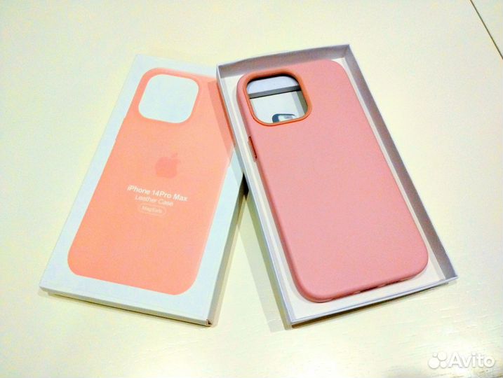 Чехол кожаный на iPhone 14 Pro Max. Розовый