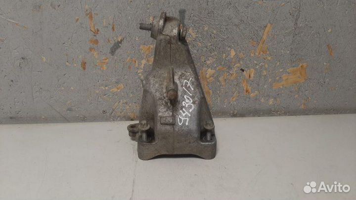 Опора двигателя передняя правая Mercedes Benz W