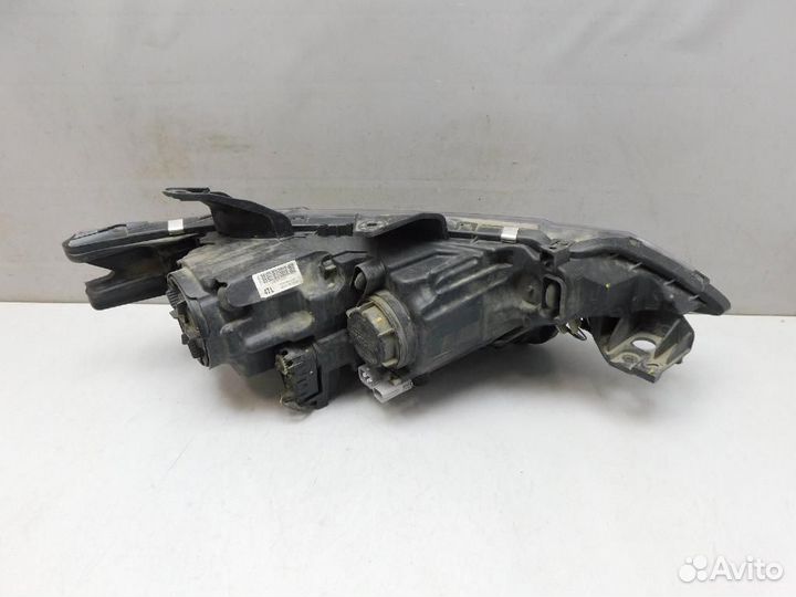 Фара левая Mitsubishi Outlander