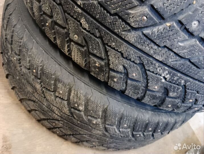 Kumho I'Zen RV Stud KC16 235/60 R18