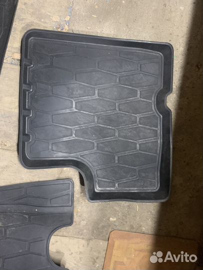 Автомобильные коврики nissan terrano