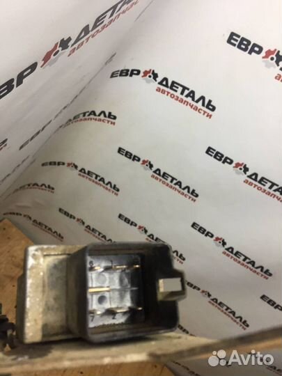 Реле свечей накала Renault Sandero