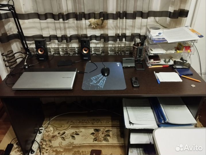 Письменный стол
