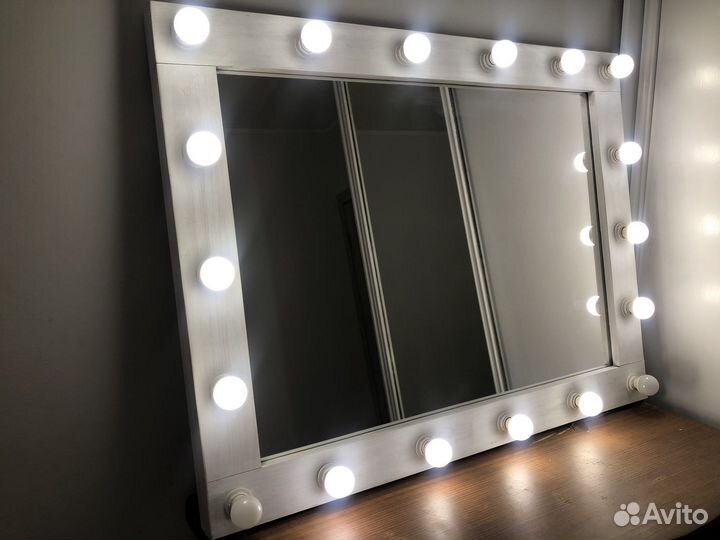 Гримерное зеркало бу с лампочками