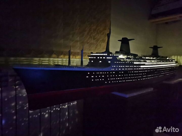 Лайнер France, модель для сборки