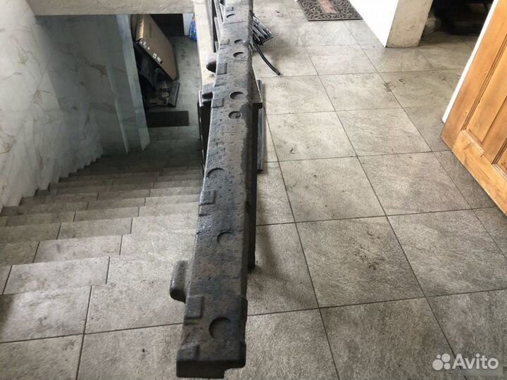 Абсорбер Toyota Land Cruiser 200