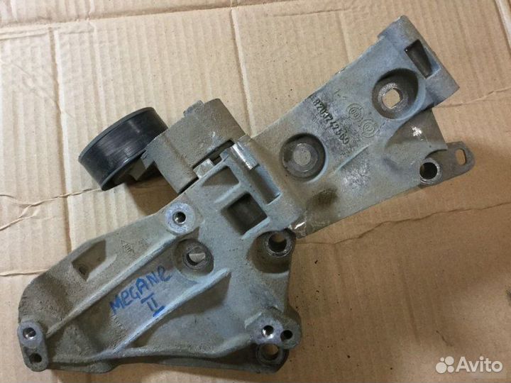 Кронштейн генератора Renault Megane 2 1 2002-2009
