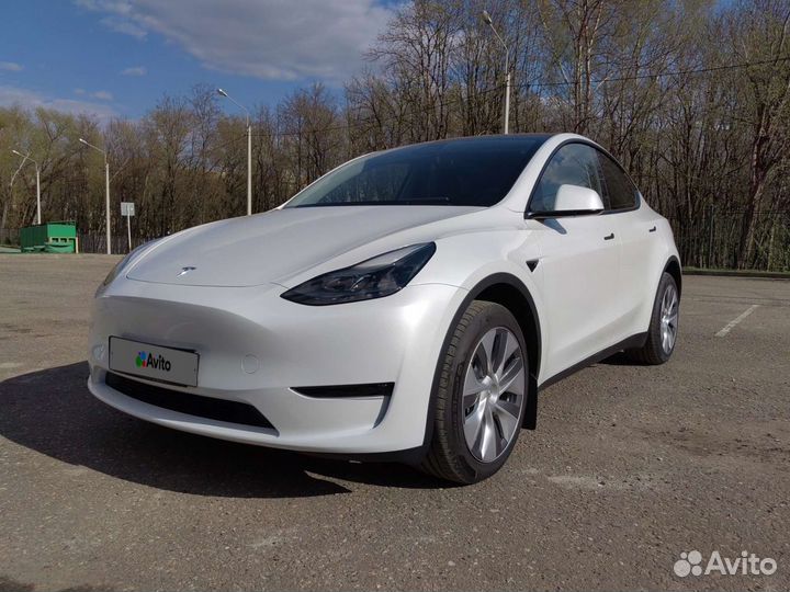 Tesla Model Y AT, 2023, 97 км