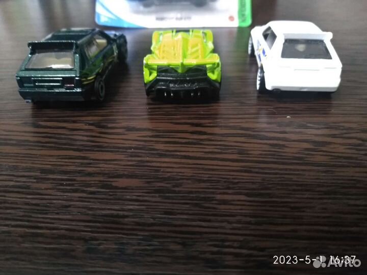 Hot wheels машинки