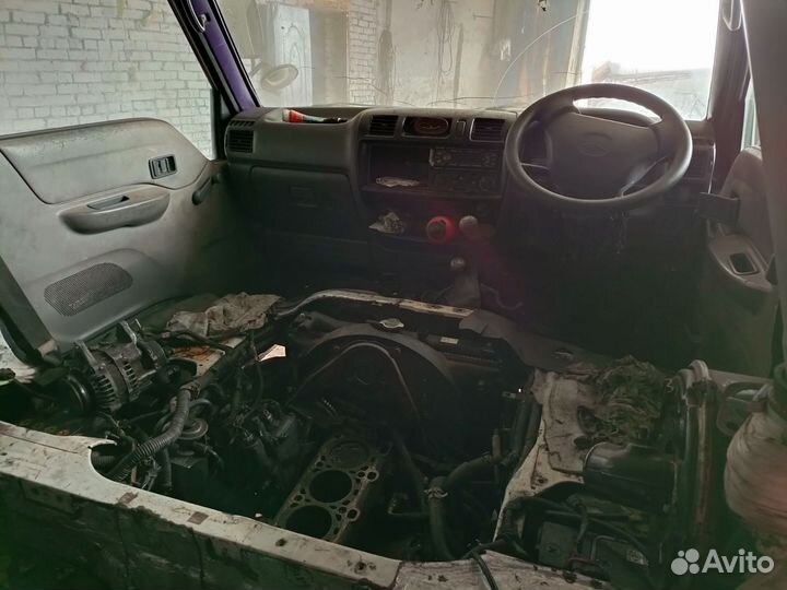 Mazda Bongo 2.0 МТ, 2000, 310 000 км