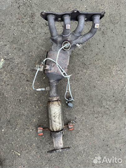 Выпускной коллектор катализатор мазда 3 BL BK