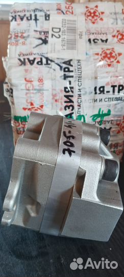 Гидравлический насос Komatsu PC27