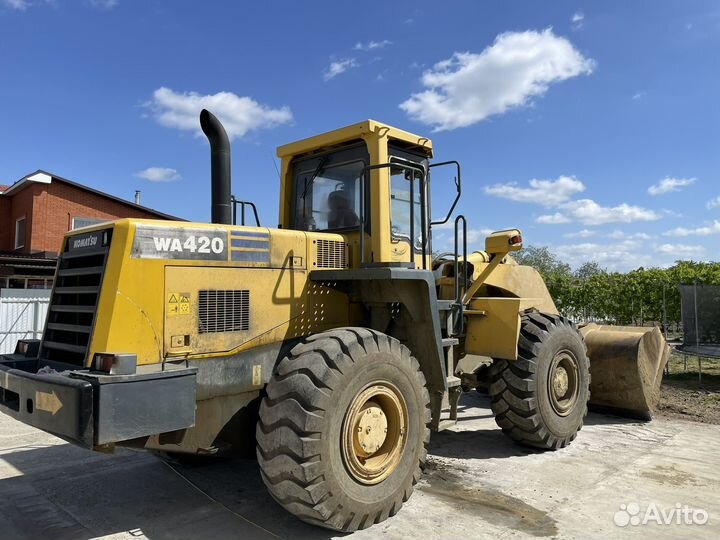 Фронтальный погрузчик Komatsu WA420-3, 2011