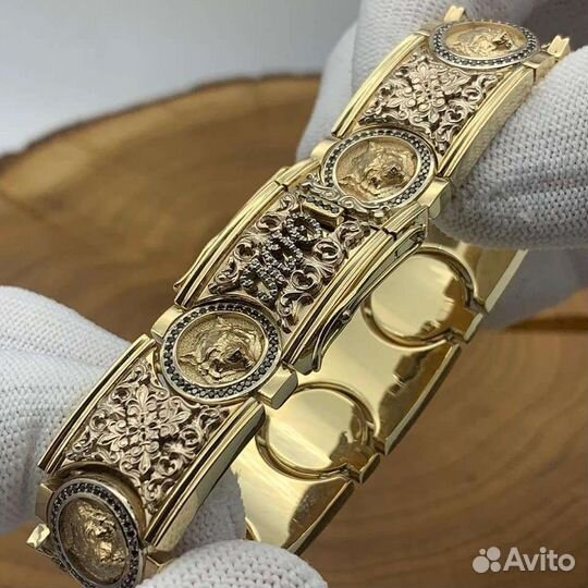 Золотой браслет с бриллиантами