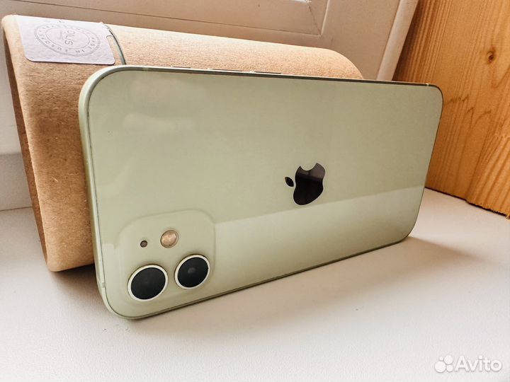 iPhone 12, 64 ГБ
