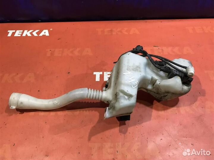 Бачок омывателя лобового стекла Пежо 3008 1