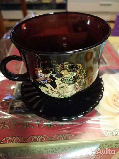 Чайная чашка с блюдцами набор 6шт и сахарница