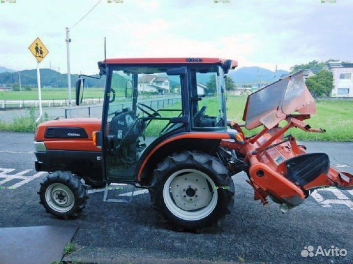 Мини-трактор Kubota KL23, 2010