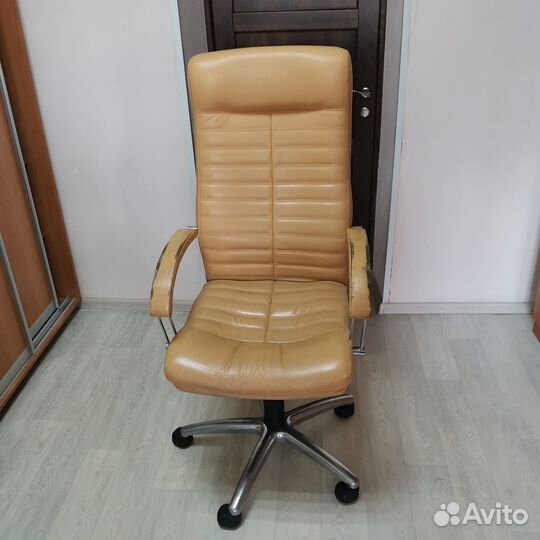 Кресло руководителя Nowy Styl Orion Chrome (Польша