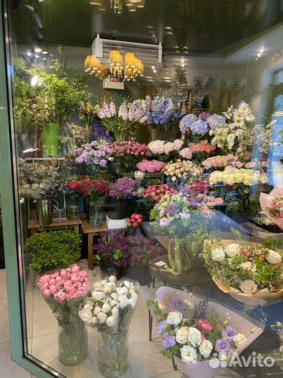 Флорист продавец цветов